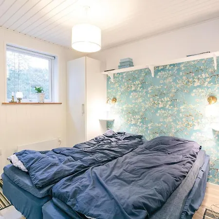 Casa de Férias Three-bedroom Holiday In *